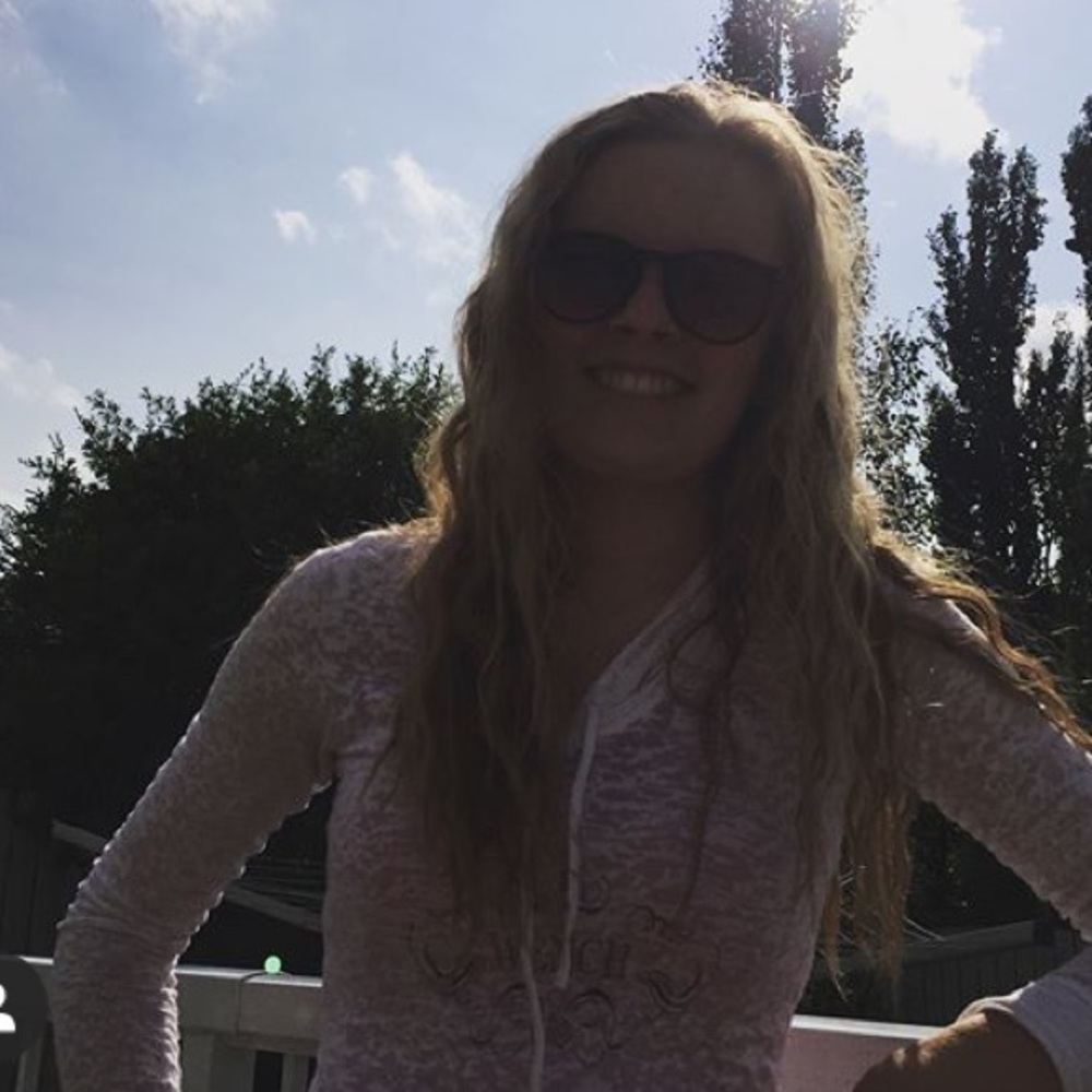 Meet your Posher, Nikki